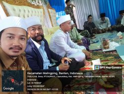 Bapak SEKDES Cipeundeuy Hadiri Acara Pernikahan Warganya