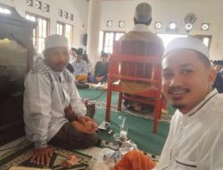 Sekretaris Desa Cipeundeuy Hadiri Pengajian dan Acara Rajaban di Kampung Cikadu