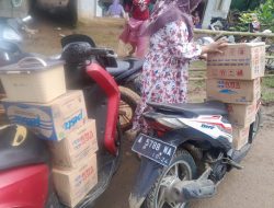 Kepala Desa Cipeundeuy, Ibu Feni Permatasari, S.Pd, Melakukan Takziah Hari Ketiga atas Meninggalnya Warga Kampung Kopi