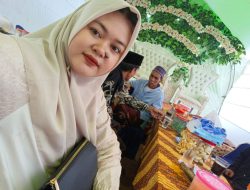 Kepala Desa Cipeundeuy, Ibu Feni Permatasari Hadiri Acara Pernikahan Warga di Kampung Cikadu