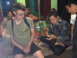 Warga Cipeundeuy Sambut Kedatangan Turis Asal Amerika yang Terkesima dengan Keindahan Alam Desa Cipeundeuy