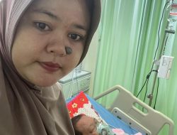 Wujud Kepedulian, Ibu Feni Permatasari Menjenguk Warga Sakit di RSUD Malingping