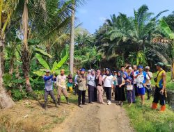 JUMAT BERSIH (JUMSIH) DI KAMPUNG BABAKAN KOPI, DESA CIPEUNDEUY PERKUAT SEMANGAT GOTONG ROYONG DAN KEPEDULIAN TERHADAP LINGKUNGAN