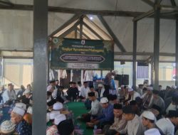 SEKRETARIS DESA CIPEUNDEUY MENGHADIRI PENGAJIAN ULAMA UMARO TINGKAT KECAMATAN