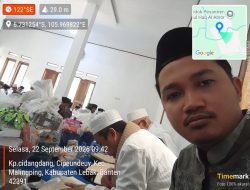 SEKRETARIS DESA CIPEUNDEUY MENGHADIRIACARA PENGAJIAN TINGKAT BAPAK-BAPAK DI KAMPUNG CIDANGDANG DESA CIPEUNDEUY