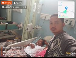 Sekretaris Desa Cipeundeuy Menjenguk Warga yang Sedang Dirawat di Rumah Sakit Malingping